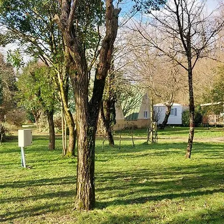 Mobil-home Confortable Avec Terrasse, 3 Pour 6 Personnes - Api-1-52-752